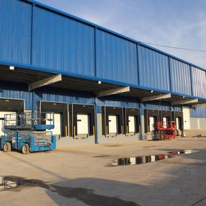 Alquiler Local Galpon Deposito Logistica Paso De La Arena Burghi Y Cibils 4400m2 Con Bomberos!!