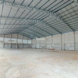 Alquiler Local Galpon Deposito Logistica Nuevo Paris 4200m2 Emancipación A Mts De Avenida Ga