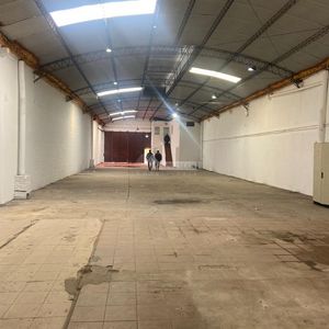 Venta Local Galpon Deposito Union Mts. 8 De Octubre Y Forteza Sin Columnas