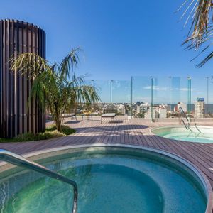 Venta Apartamento 2 Dormitorios Malvin Rambla O´higgins, Ed Torre Arenas Patio 46m Gje Opcional