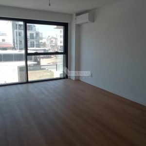 Venta Apartamento Monoambiente Malvin Rambla O´higgins Y 18 De Diciembre, Ed Torre Arenas