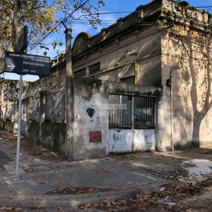 Venta Local Galpon Deposito Buceo Venta Comercio Y Hernandarias Pasos Av. Italia 2000m A 2 Calles