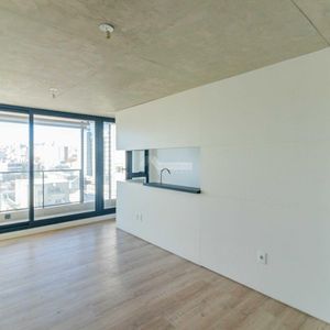 Venta Apartamento 2 Dormitorios Aguada Av. Del Libertador Y Valparaiso Ed. 01libertador Con Terraza!