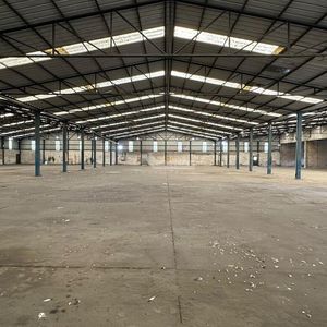 Venta Local Galpon Deposito Las Piedras  Ruta 5 Y Ruta 48: 75819m2 Terr Y 5503m2 Edificados