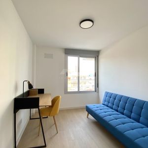 Venta Apartamento 2 Dormitorios Tres Cruces Bulevar Artigas Ed. Gala Pop Mts. Terminal Con Patio