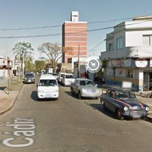 Local Galpon Deposito La Blanqueada Venta Cadiz Y Luis A. De Herrera 700m A 2 Calles.