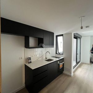 Venta Apartamento Monoambiente Cordon Constituyente Y Gaboto Ed. Met Tech Terraza Estrena