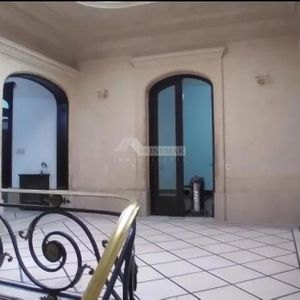Venta Casa 9 Dormitorios Tres Cruces 18 De Julio Y Acevedo Díaz