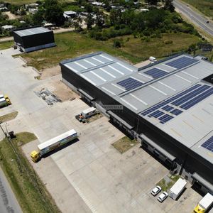 Alquiler Local Galpon Deposito Barros Blancos Ruta 101 (7345m2 Con Oficinas, Muelles De Carga, Racks