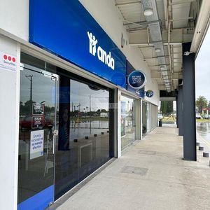 Alquiler Local Comercial Barros Blancos Ruta 8 Y Ruta 74 Centro Distribucion Tata Local De 46,8m2