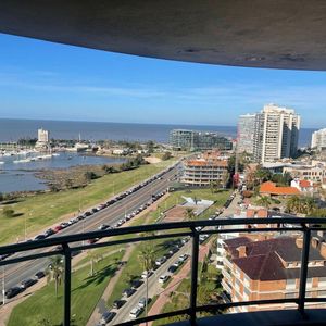 Venta Apartamento 3 Dormitorios Puerto Del Buceo Extrema Categoria En El Mejor Lugar!!