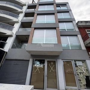Venta Local Pocitos Tiburcio Gómez Y Saldanha Da Gama Ed. 1317 Studio 20,70m2 Pasos Shopping Y Wtc