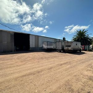 Alquiler Explanada Malvin Taboba A Una Cuadra De Plaza Italia Shopping 150m2 Con Vigilancia