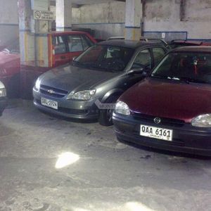Venta Local Comercial Pocitos Rivera Y Mac Eachen Parking