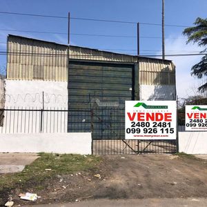 Venta Local Galpon Deposito Maroñas Bazzano Y General Flores Mts Hipodromo