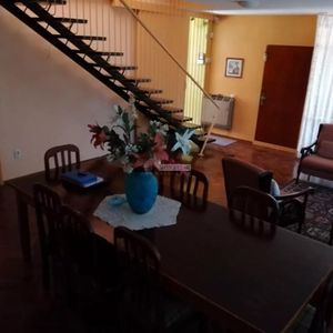 Venta Casa 4 Dormitorios Jacinto Vera Excelente Presencia