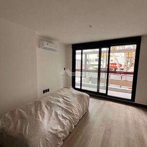 Venta Apartamento 1 Dormitorio Cordón Fernandez Crespo Y Uruguay Ed. Vento Cordón Con Terraza Amplia