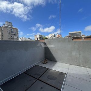 Venta Apartamento 1 Dormitorio Cordón Mercedes Y Magallanes Ed. Soho Mercedes Patio 70m2 Aprox.