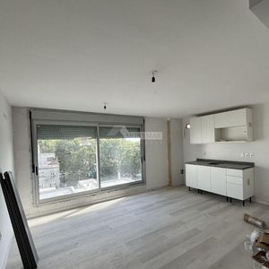 Venta Apartamento 1 Dormitorio Cordón Mercedes Y Magallanes Ed. Soho Mercedes Con Terraza Oferta!