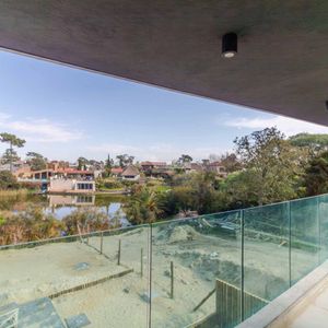 Venta Apartamento 3 Dormitorios Parque Miramar Av De Las Américas Y Gabriela Mistral Vistas Al Lago!