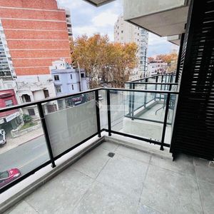 Venta Apartamento 1 Dormitorio Punta Carretas 21 De Setiembre Y Echeverría Ed Vivet 21 Al Frente Ter