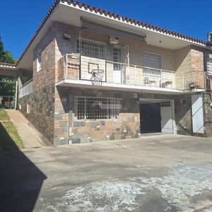 Venta Casa 4 Dormitorios Punta Gorda Acquistapace Casa + Apartamento Fondo Piscina Climatizada