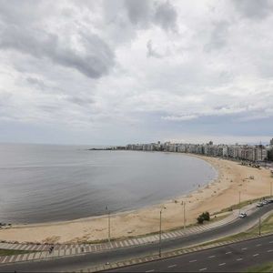 Alquiler Apartamento Pocitos 4 Dormitorios 4 Baños Garaje
