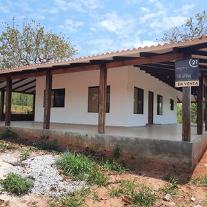 Hermosa Casa A Estrenar Tipo Colonial En Santiago De Chiquitos