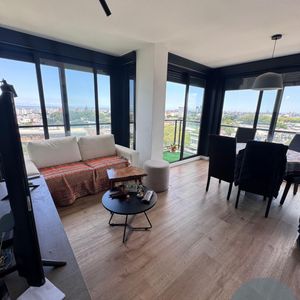 Apartamento En Venta De 3 Dormitorios Y Garaje En Malvin!!