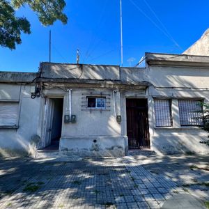 Apartamento De 2-3 Dormitorios Con Renta En Atahualpa!
