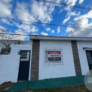Casa En Alquiler 2 Dormitorios Y Cochera En Pando - A Metros De Ruta 8