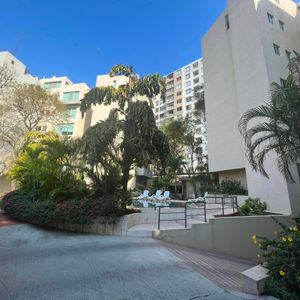 Bello Y Amplio Departamento En Venta