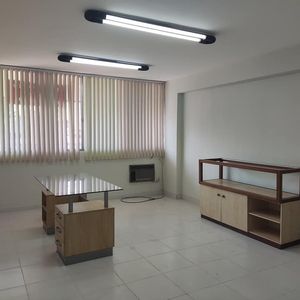 Oficina En Venta, Zona Centro Edificio Santa Cruz