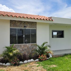 Casas Economicas En Zona Norte/ Av. Banzer