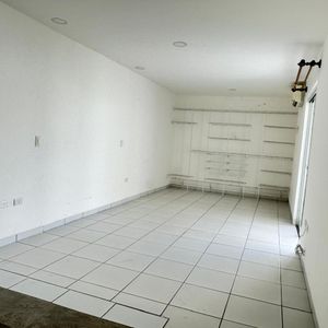 Casa Semi Amoblada En Alquiler – Condominio Santa Cruz De Las Colinas (urubó)