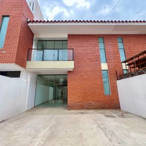 Casa En Venta De 3 Suites Zona Oeste 5to Anillo
