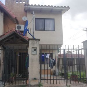 Casa Estilo Duplex En Venta – Zona El Remanso III - Condominio "la Colina"