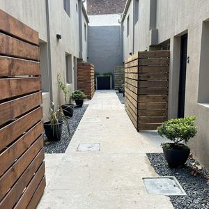 Lindo Dúplex En Complejo Cerrado !!