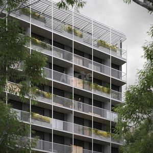 Apartamento De 2 Dormitorios Al Frente En Cordón.