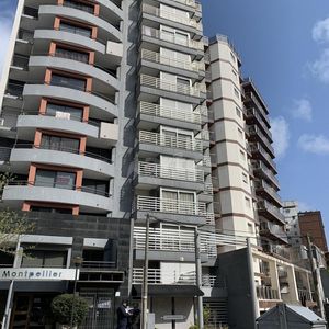 Amplio Monoambiente Con Terraza Y Muy Bien Ubicado