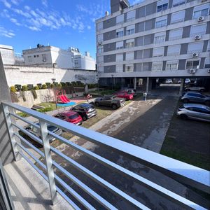 Venta De Apartamento La Blanqueada De 1 Dormtorio Y Garaje. Barbacoa Y Gym
