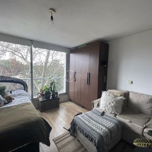 Alquiler | Monoambiente Cómodo, Luminozo Con Barbacoa De Uso Común Y Lavadero.