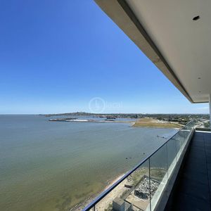 Venta | última Y única Unidad Al Frente En Montevideo Harbour 1 Dormitorio Piso 17.