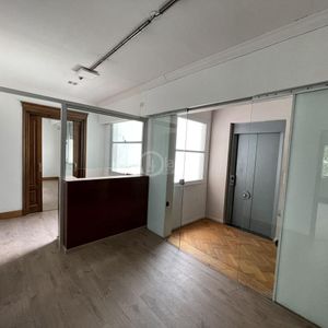 Alquiler | Oficina De Lujo, 346 M2, 10 Ambientes Y Garaje Doble.