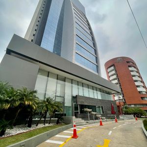 Lujosa Oficina En Torre Dúo Centro Empresarial 