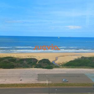 Apartamento Con Vista A Playa Brava