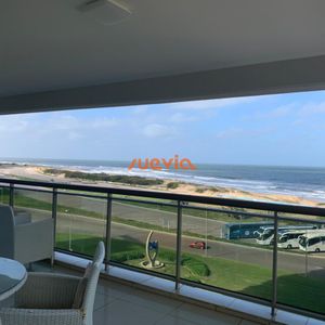 Apartamento En Primera Línea En Playa Brava