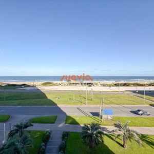 Luminoso Y Cómodo Apartamento En Primera Linea Playa Brava
