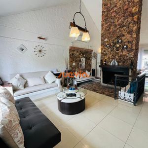 Excelente Casa De 3 Dormitorios En San Rafael
