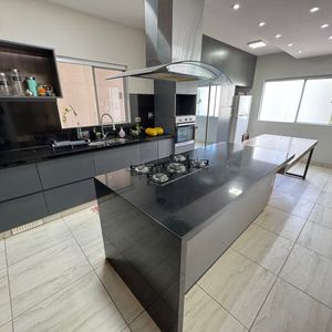 Casa En Alquiler - Bosque La Colinas